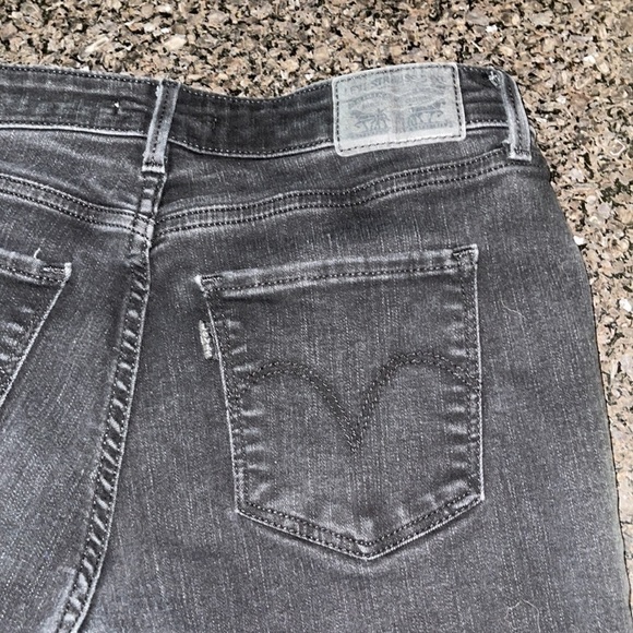 Levi’s Black Classic Mid Rise Skinny Jeans - Picture 7 of 9